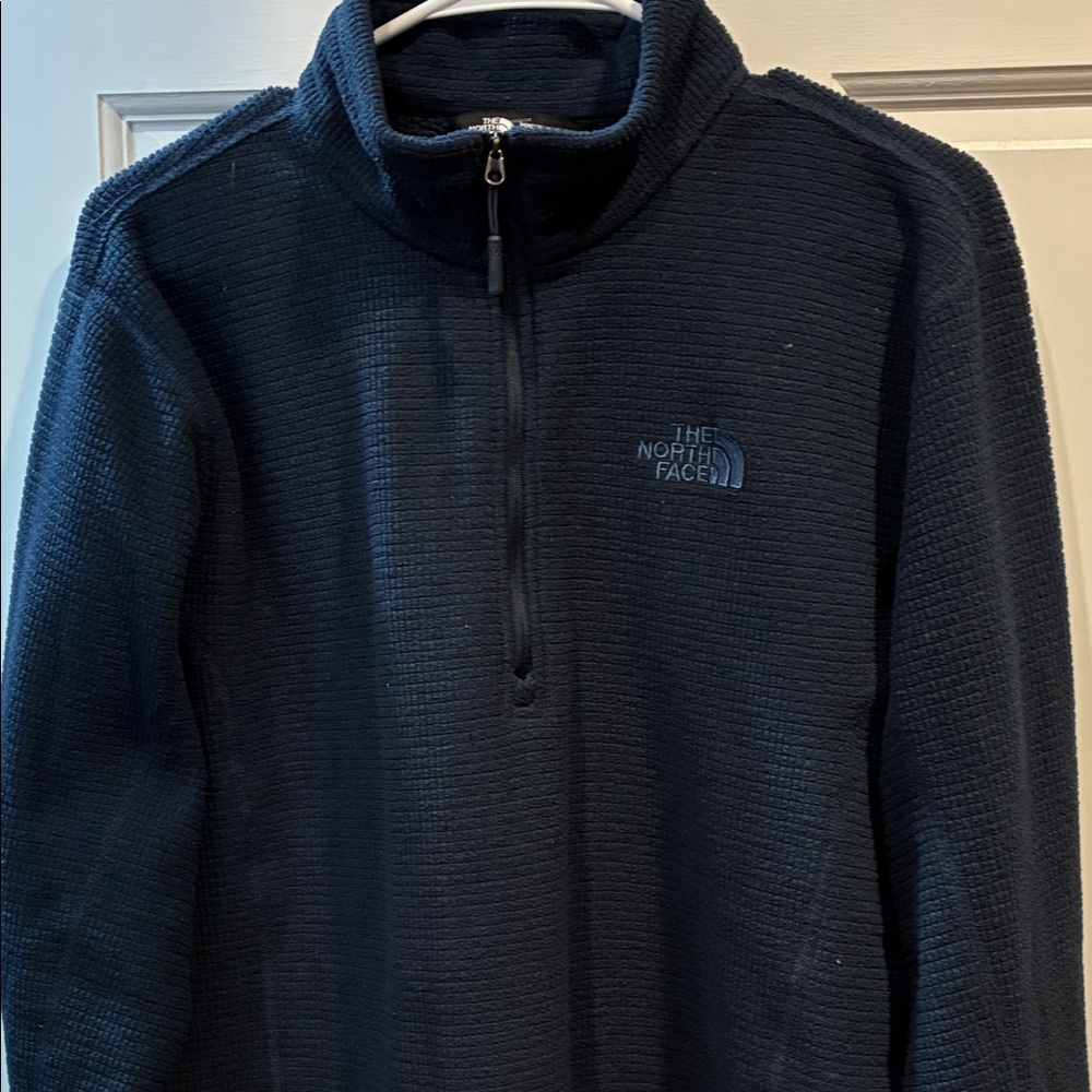The North Face Men’s Navy Blue Fleece Quarter Zip Pullover